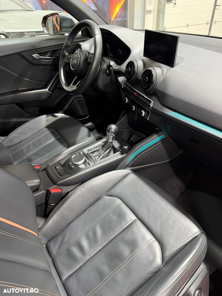 Audi Q2 2.0 TDI quattro S tronic Design - 10