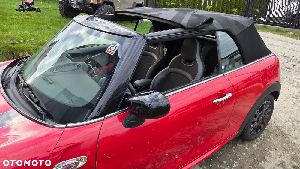 MINI Cooper S Sidewalk Trim - 29