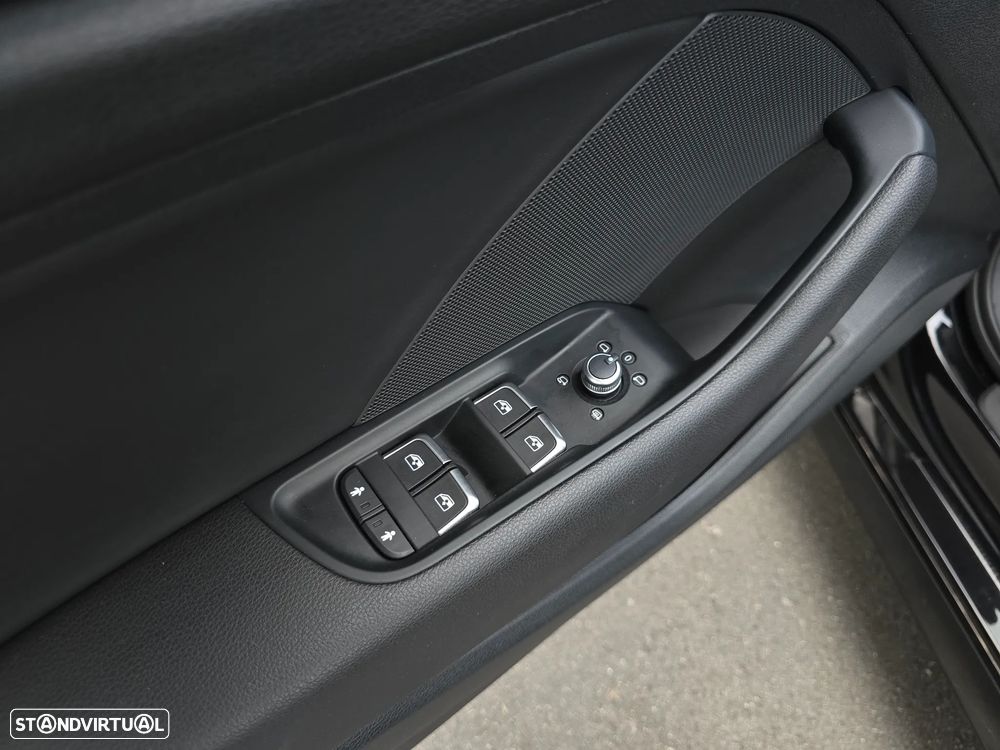 Audi A3 Limousine 1.6 TDI S-line - 35