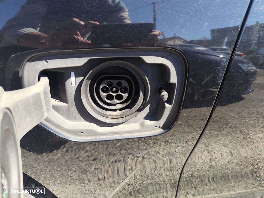 BMW 330 e Touring Auto - 23