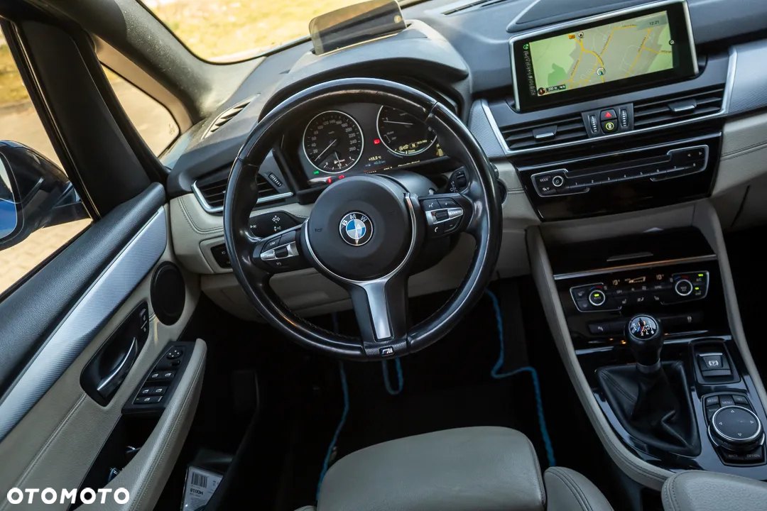 BMW Seria 2 218d - 40