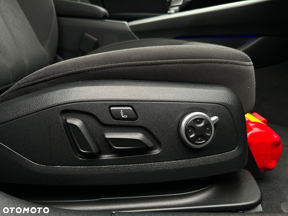 Audi A4 Avant 2.0 TDI S tronic - 20