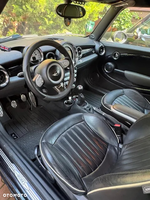 MINI John Cooper Works - 11