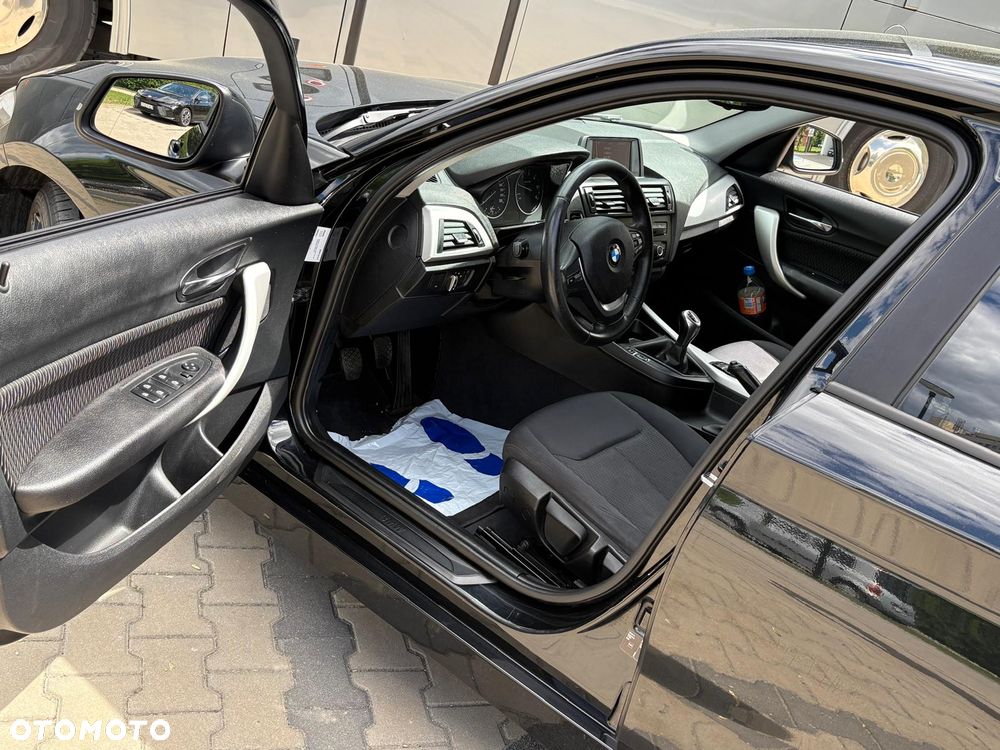 BMW Seria 1 118d DPF - 17