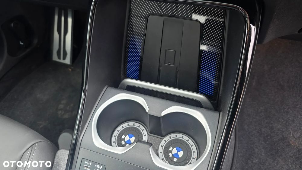 BMW X1 sDrive18i xLine - 20