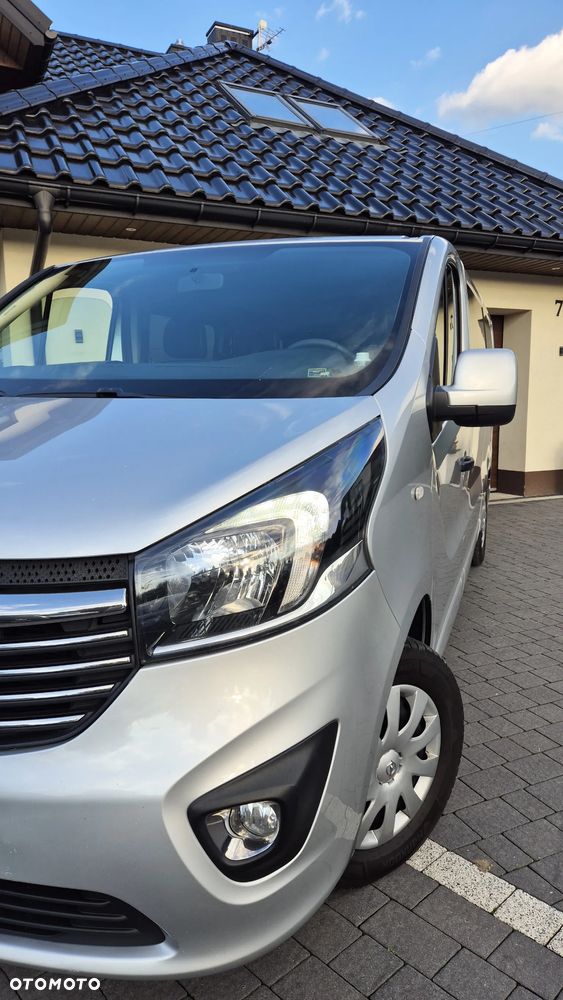 Opel Vivaro L2H1 2,9t Elegance Business - 32