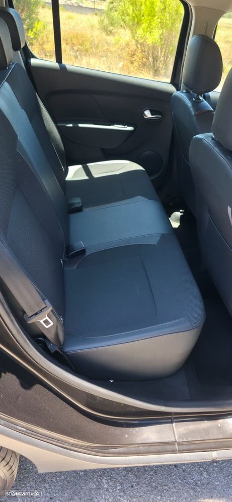 Dacia Sandero 1.5 dCi Stepway - 14
