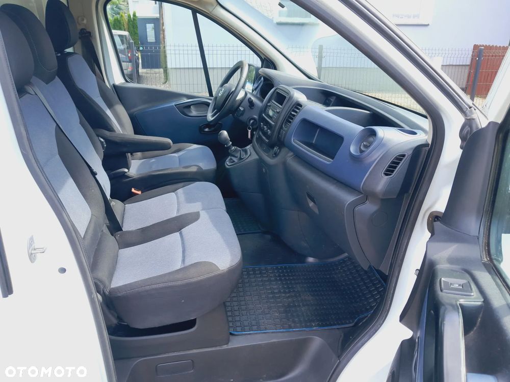 Opel VIVARO LONG - 11