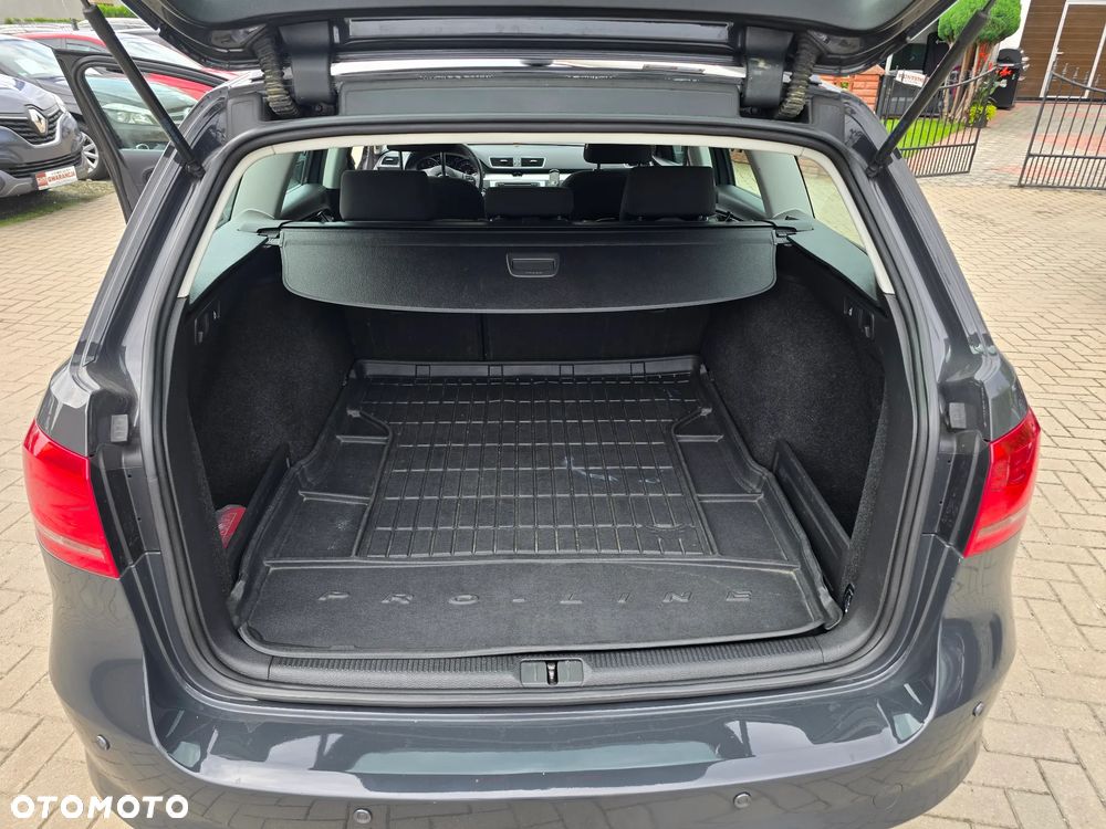 Volkswagen Passat Variant - 19