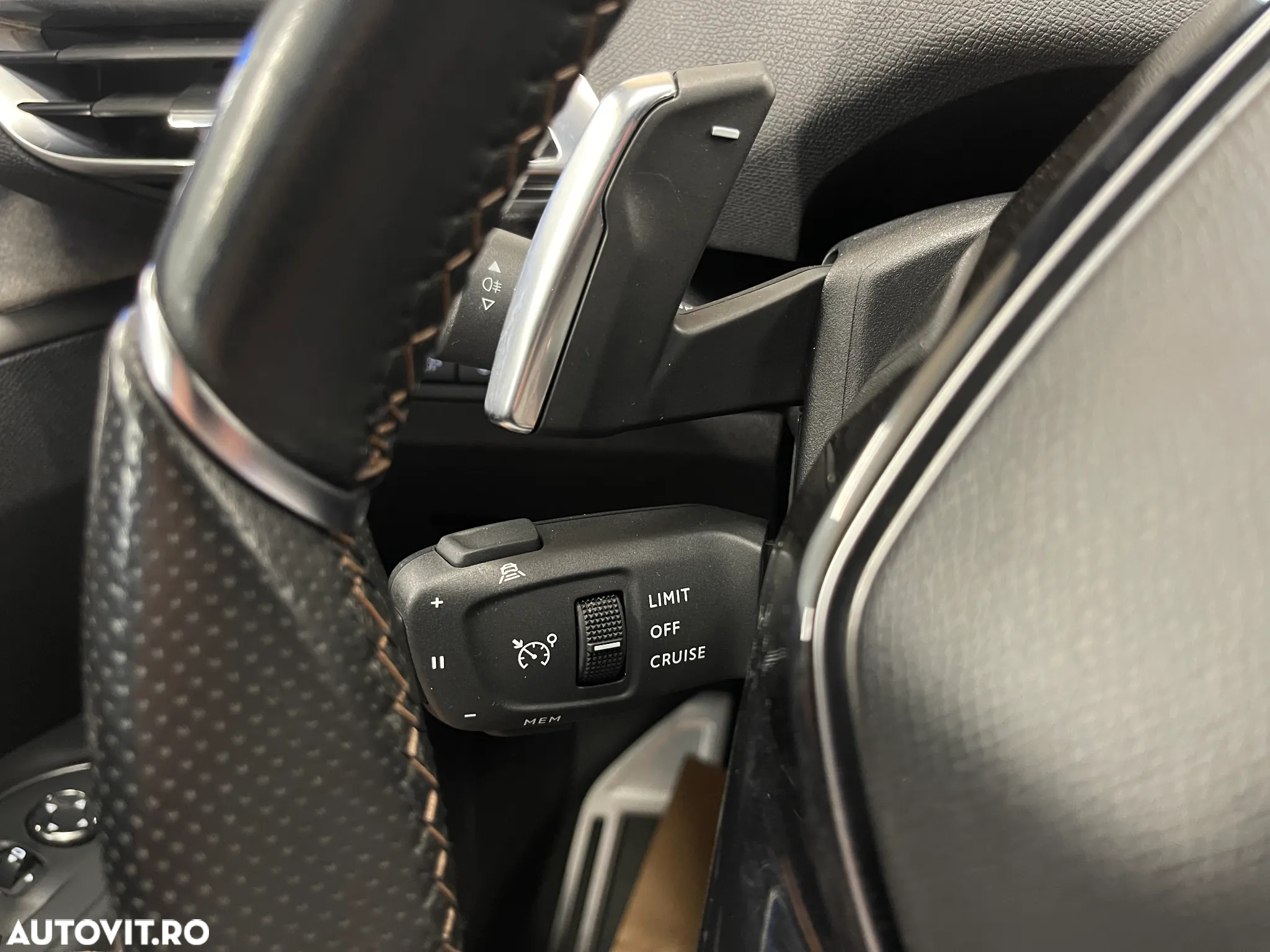 Peugeot 3008 PHEV EAT8 GT Pack - 26