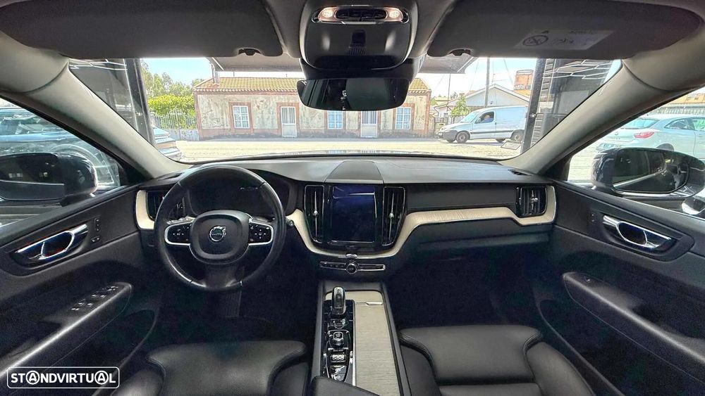 Volvo XC 60 2.0 B4 Inscription Geartronic - 14
