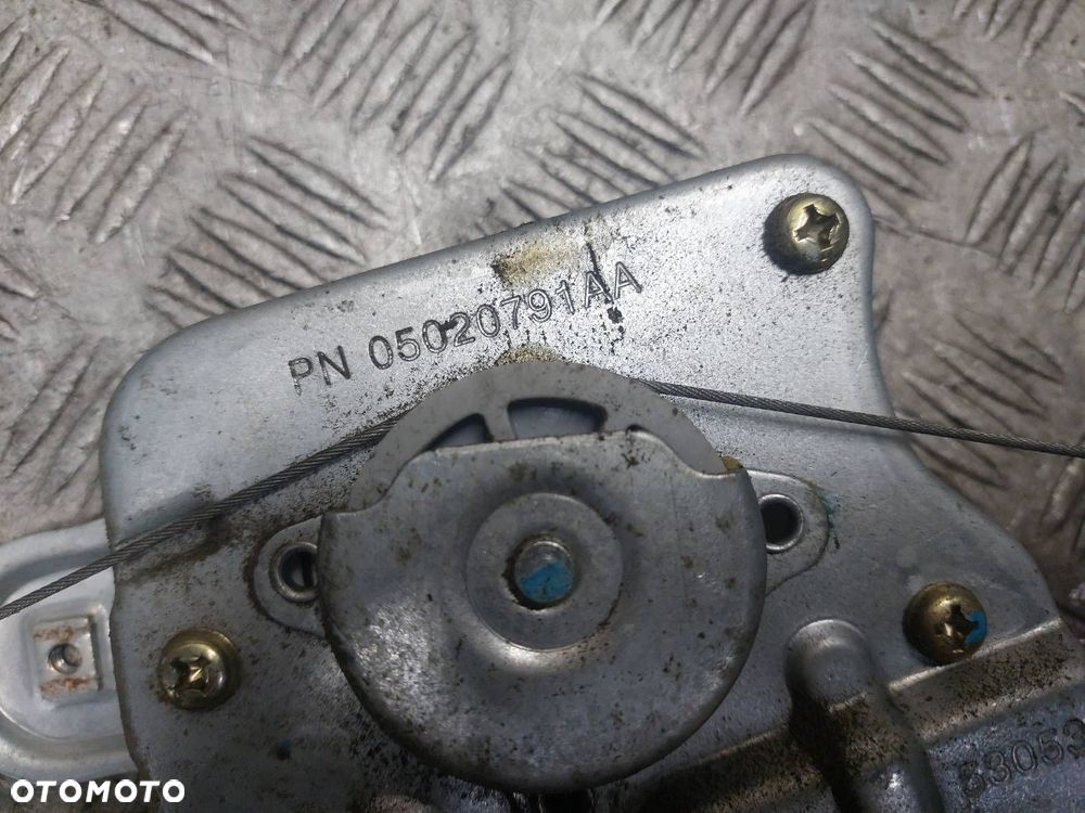 MECHANIZM PODNOŚNIK SZYBY LEWY TYŁ ELEKTRYCZNY CHRYSLER  PACIFICA I - 2