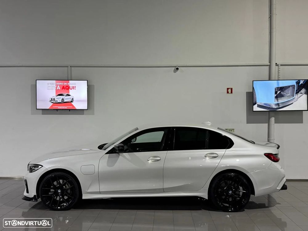 BMW 330 e Pack M Auto - 11