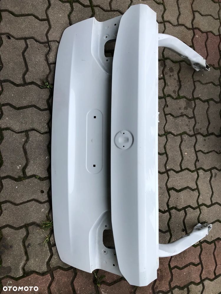 BMW 5 G31  tył klapa bagażnika slizg