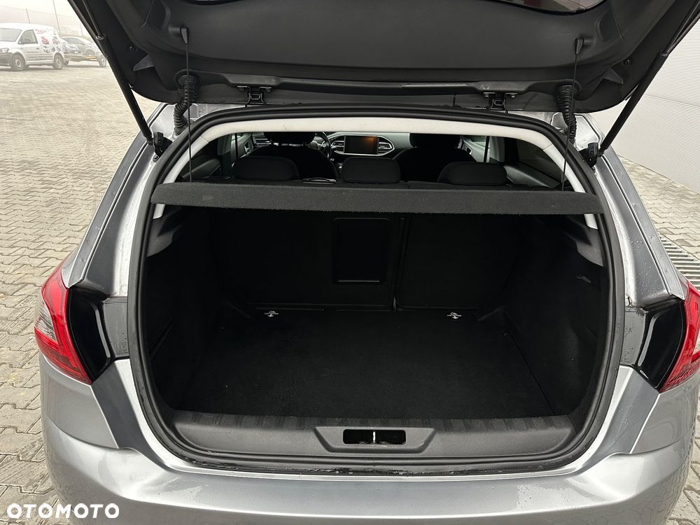 Peugeot 308 1.6 BlueHDi Active S&S EAT6 - 11