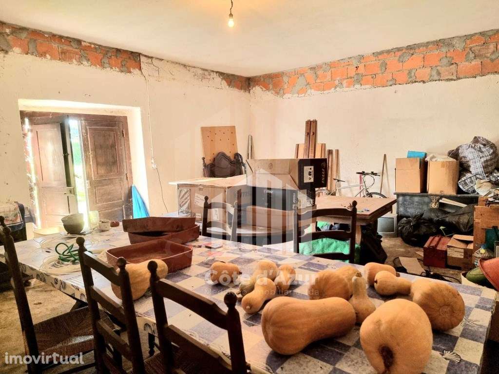 Arrecadação com terreno com 2200 m2 em Caixas/Sesimbra - Grande imagem: 4/8