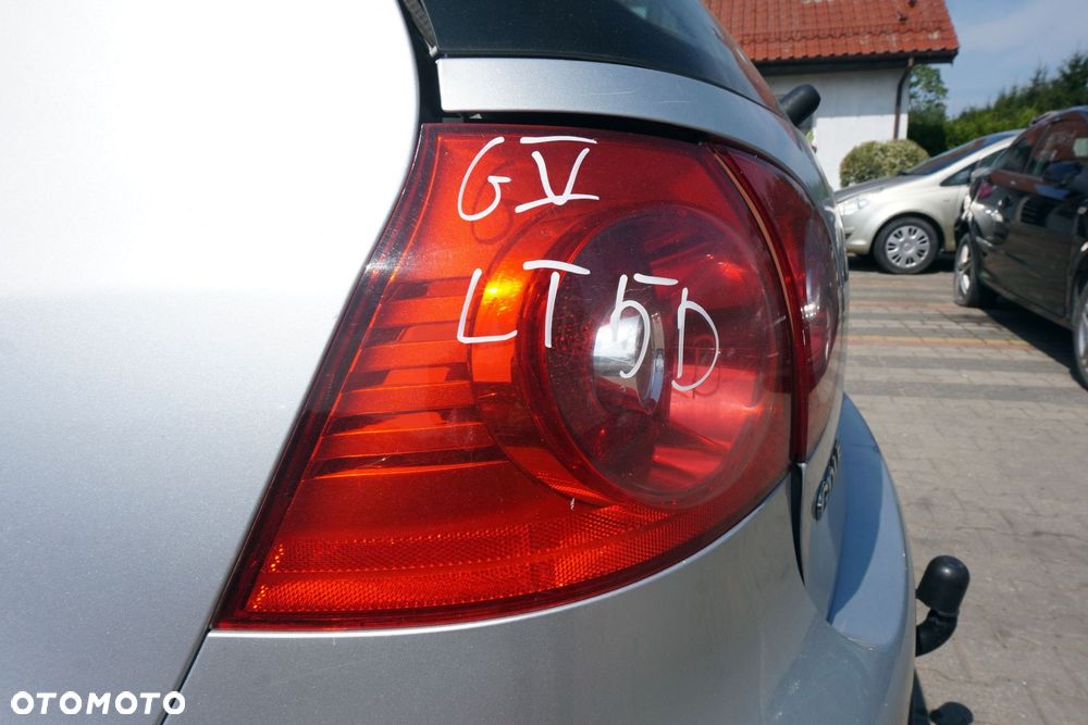 LAMPA TYLNA LEWA GOLF V 5D HB  VOLKSWAGEN 2003-2009 - 2