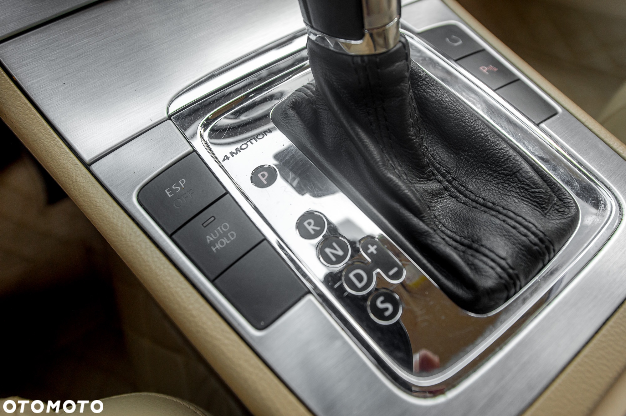 Volkswagen Passat - 34