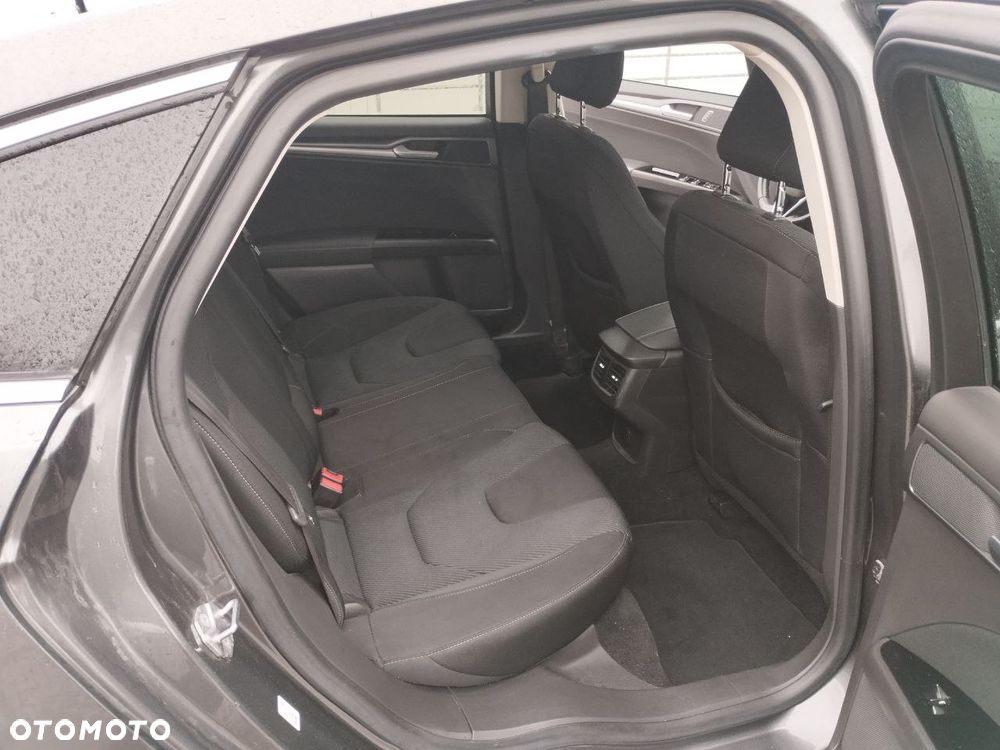 Ford Mondeo 2.0 TDCi Titanium - 10