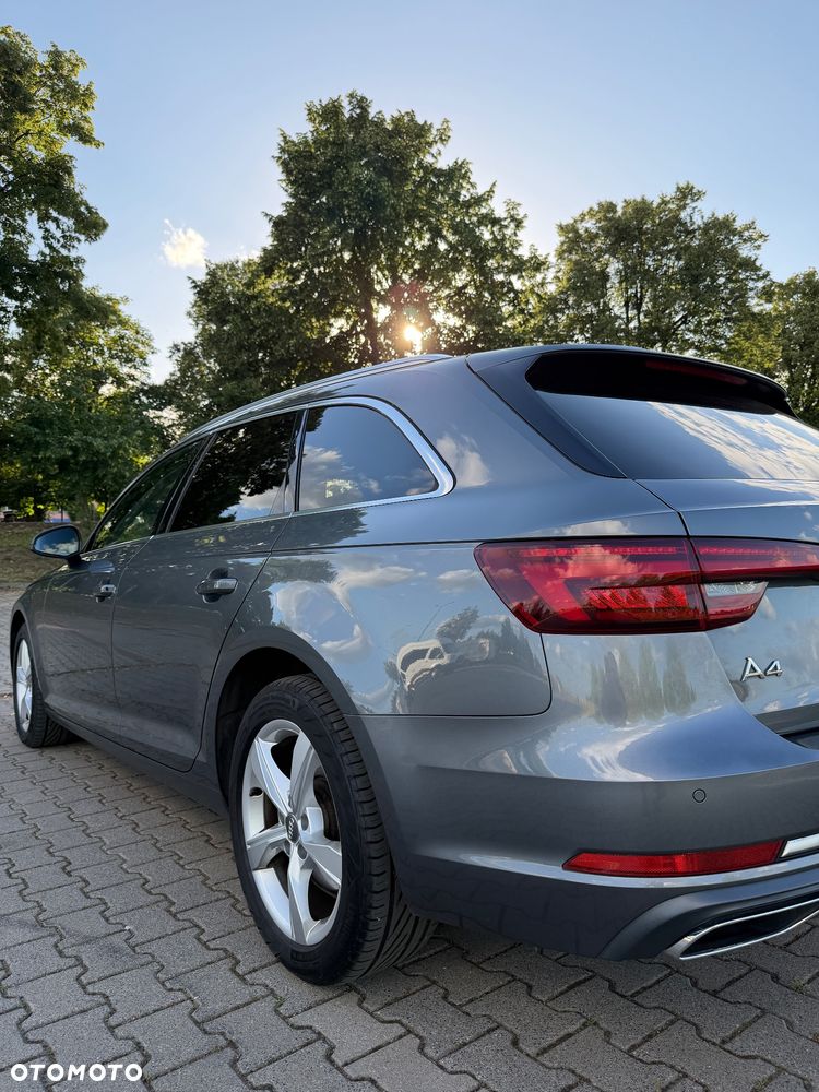 Audi A4 Avant 30 TDI S tronic design - 24