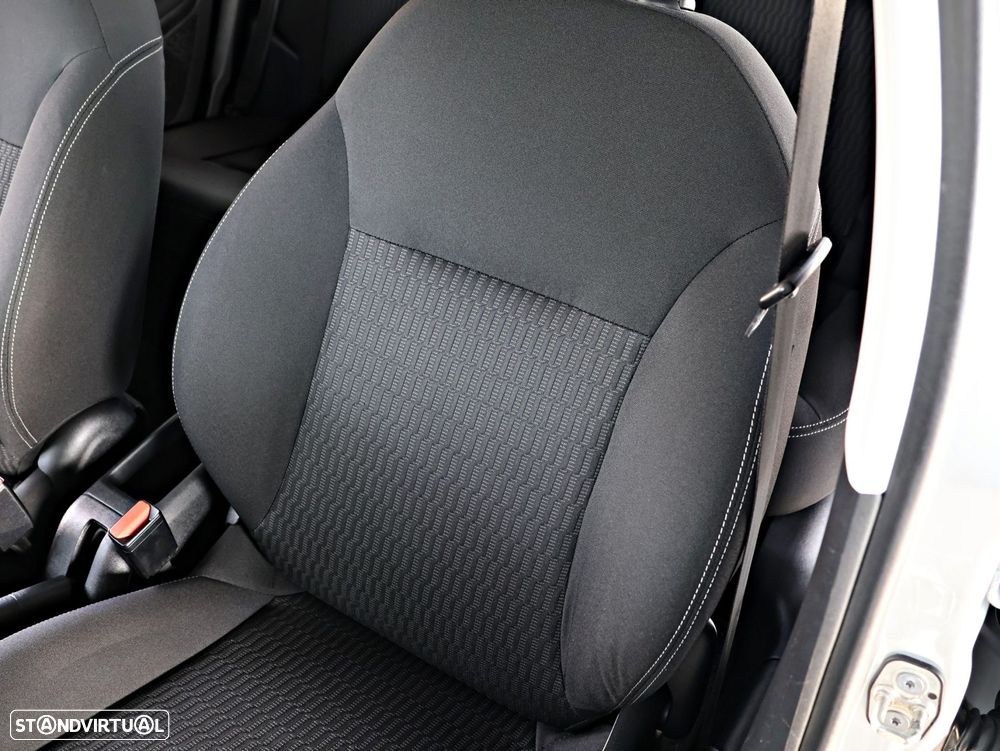 Peugeot 208 1.6 BlueHDi Style - 27