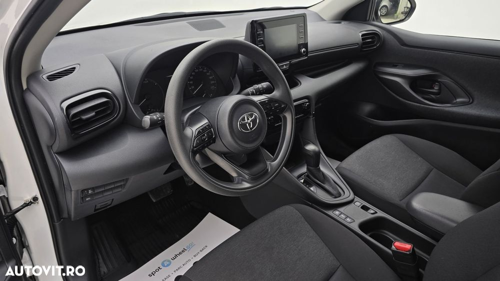 Toyota Yaris - 13