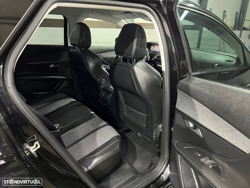 Peugeot 3008 1.6 BlueHDi Allure EAT6 J18 - 24