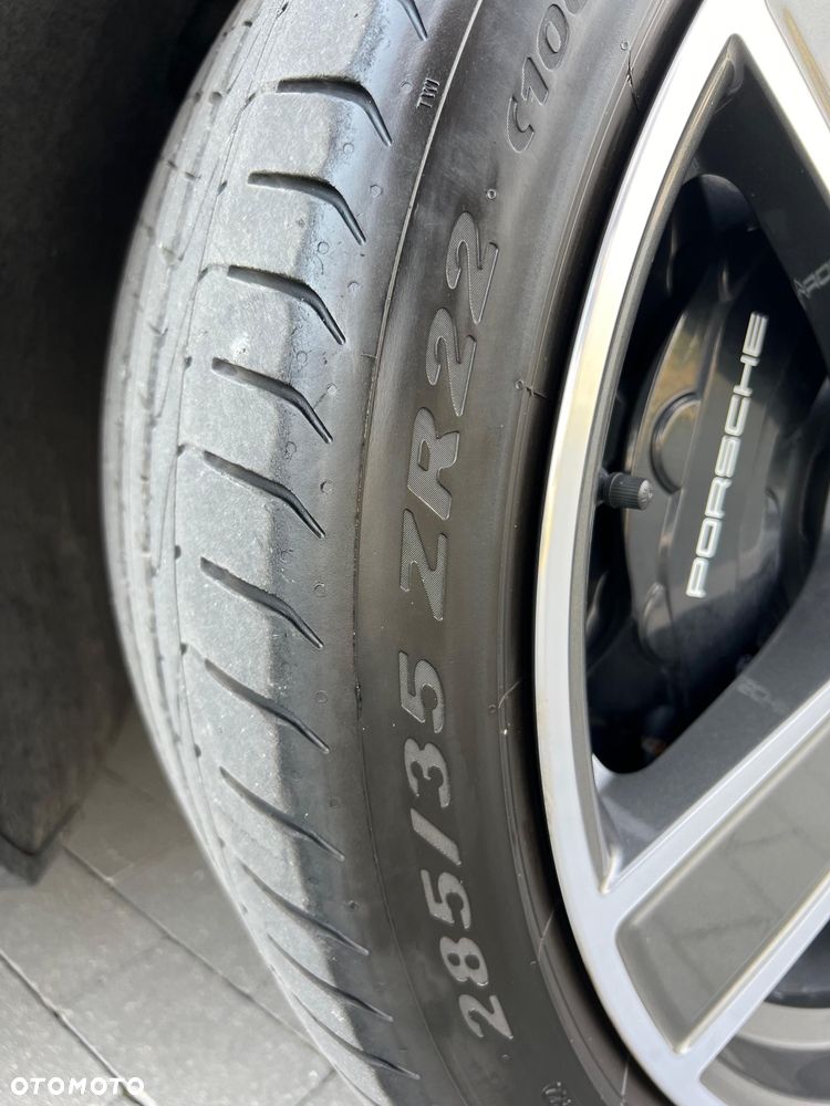 Porsche Cayenne - 32