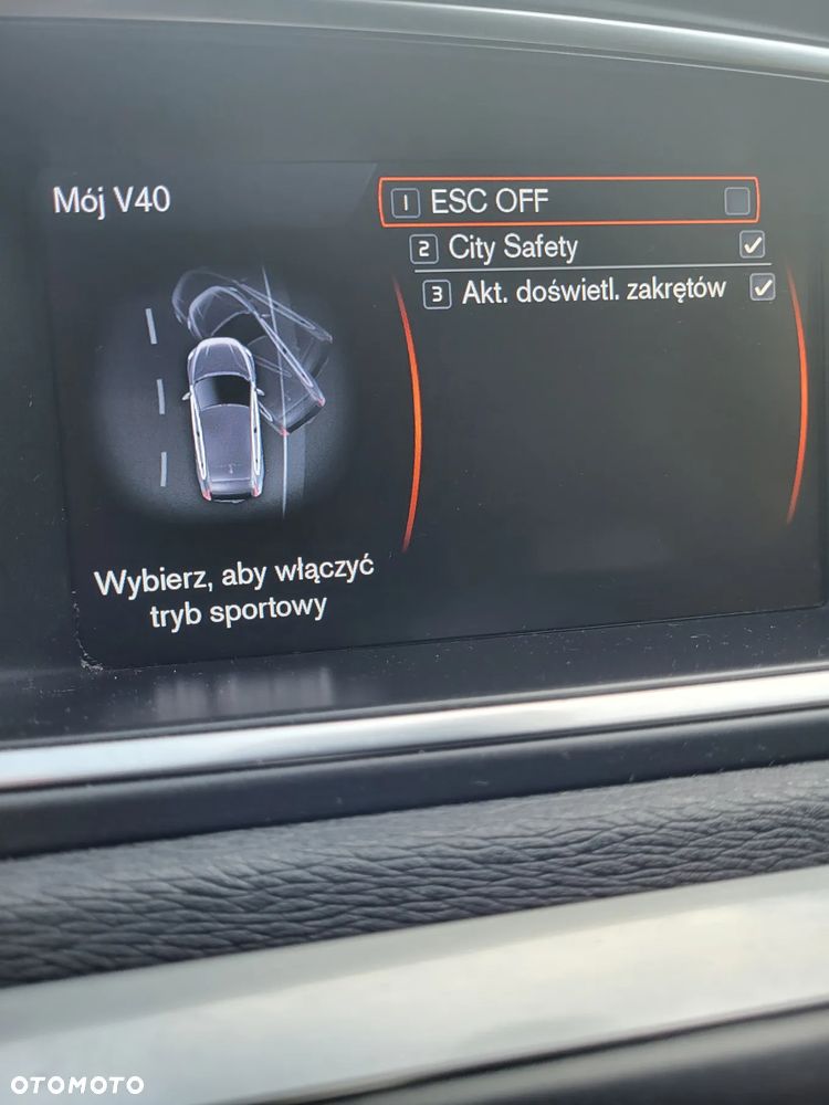 Volvo V40 D2 R Design - 28