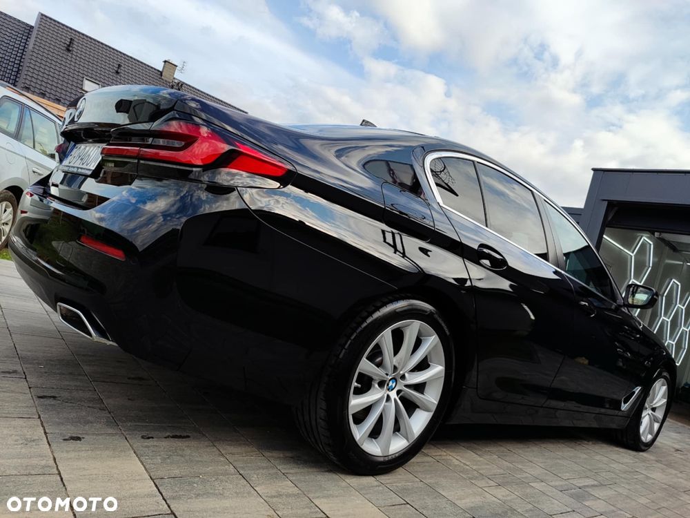 BMW Seria 5 518d Business Edition - 19