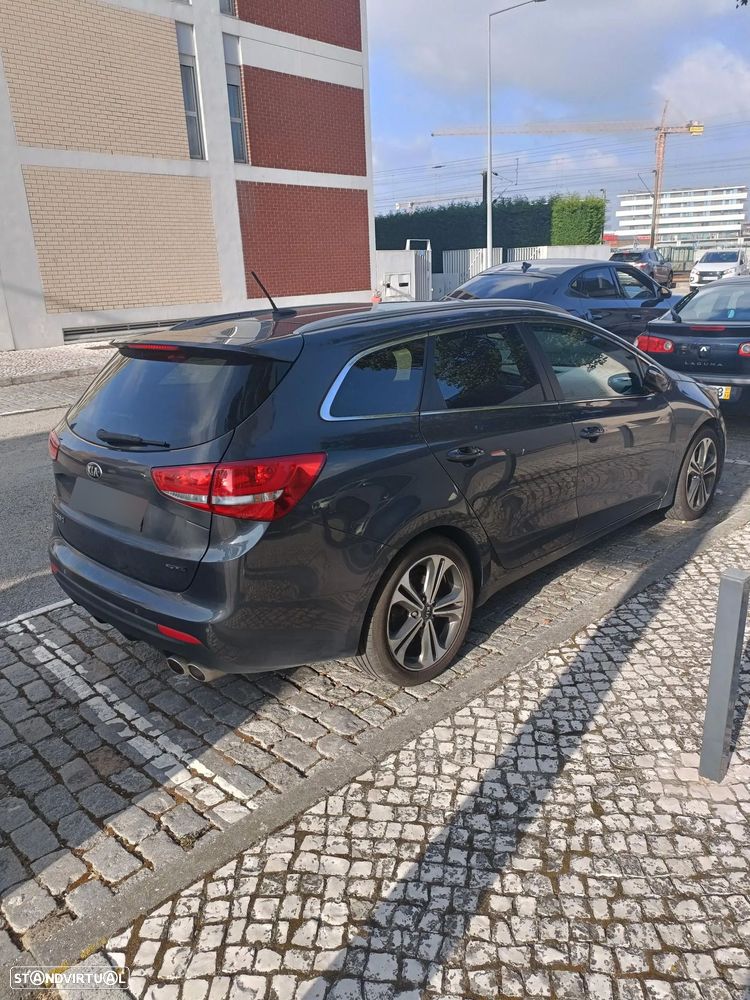 Kia Ceed SW 1.6 CRDi GT Line - 3