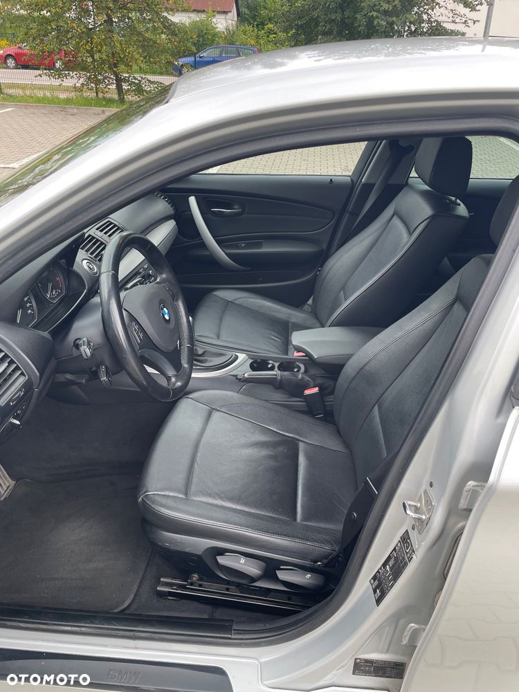 BMW Seria 1 - 25