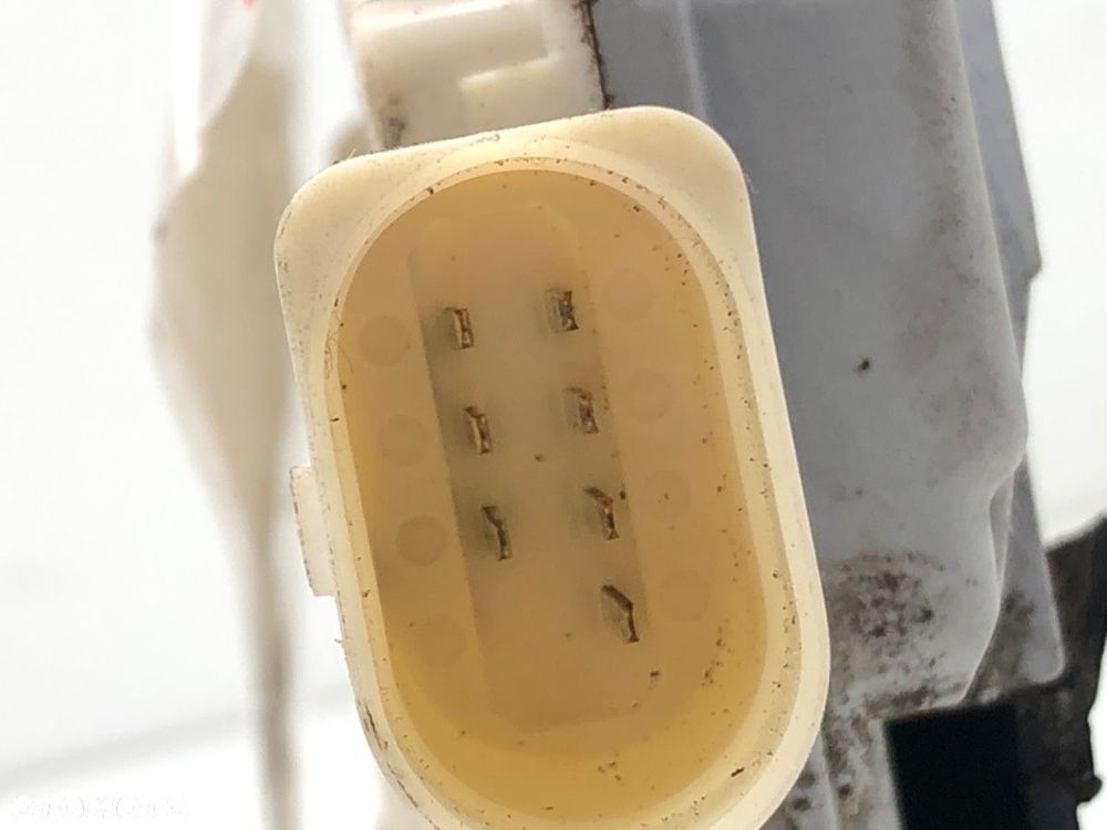 ZAMEK DRZWI PRAWY PRZÓD - 173.00 PLN - AUDI A4 B8 Avant (8K5) 2007 - 2015 2.0 TDI 105 kW [143 KM] - 3