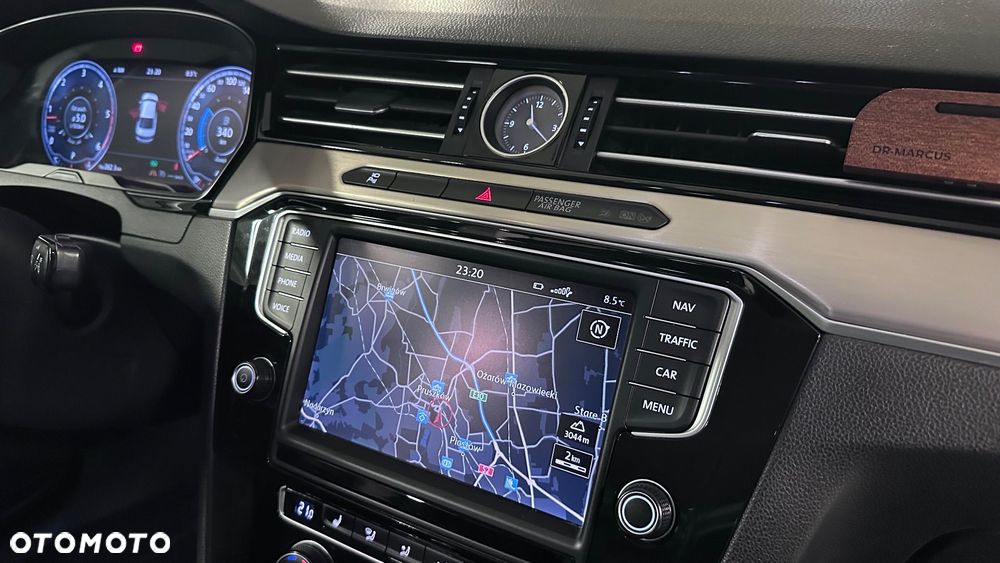 Volkswagen Passat 2.0 TDI SCR Highline DSG - 34