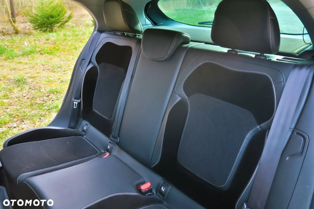 Renault Megane 1.3 TCe FAP GT Line EDC - 6