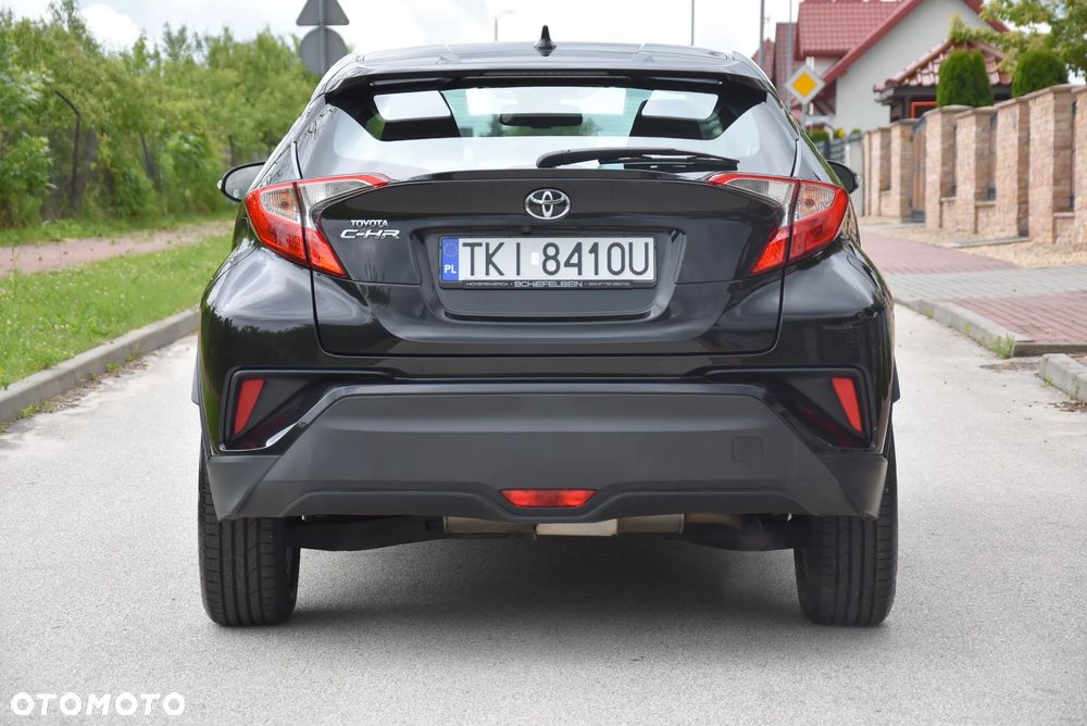 Toyota C-HR 1.2 Turbo Team Deutschland - 9