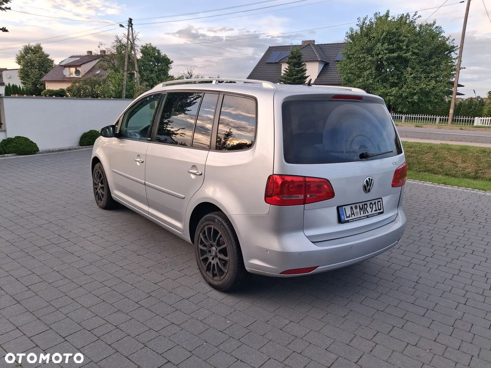 Volkswagen Touran 1.2 TSI STYLE - 3