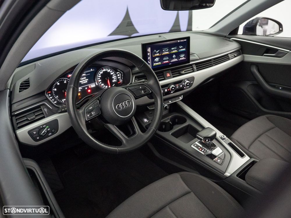 Audi A4 Avant 30 TDI S tronic - 14
