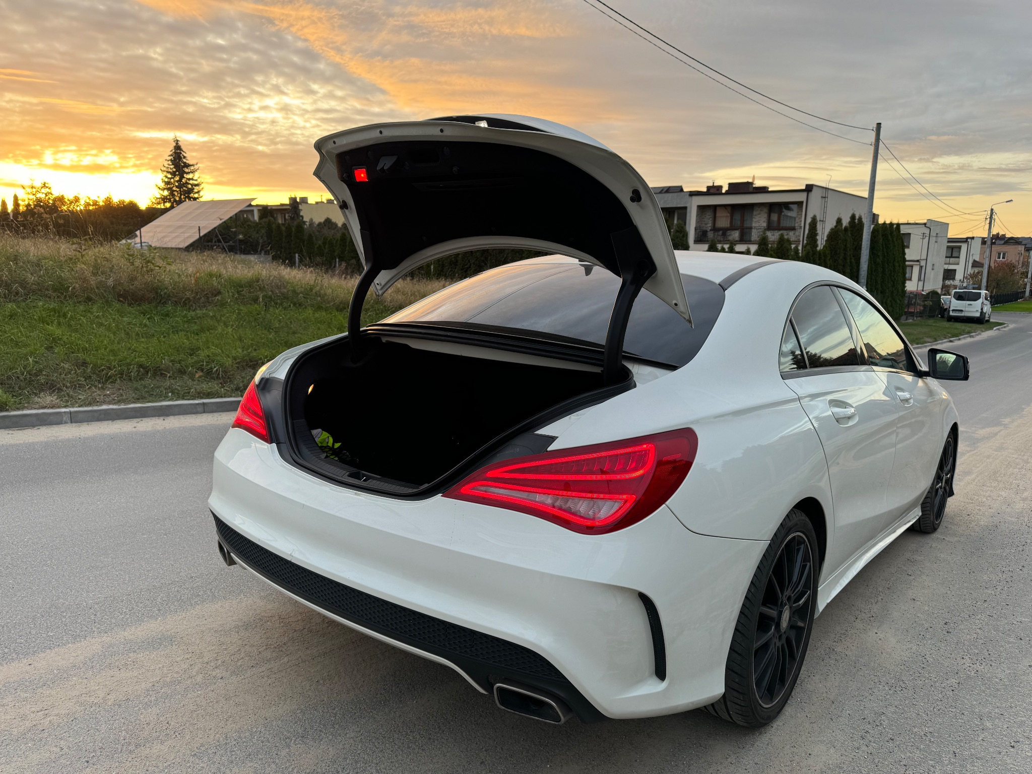 Mercedes-Benz CLA 180 AMG Line - 21