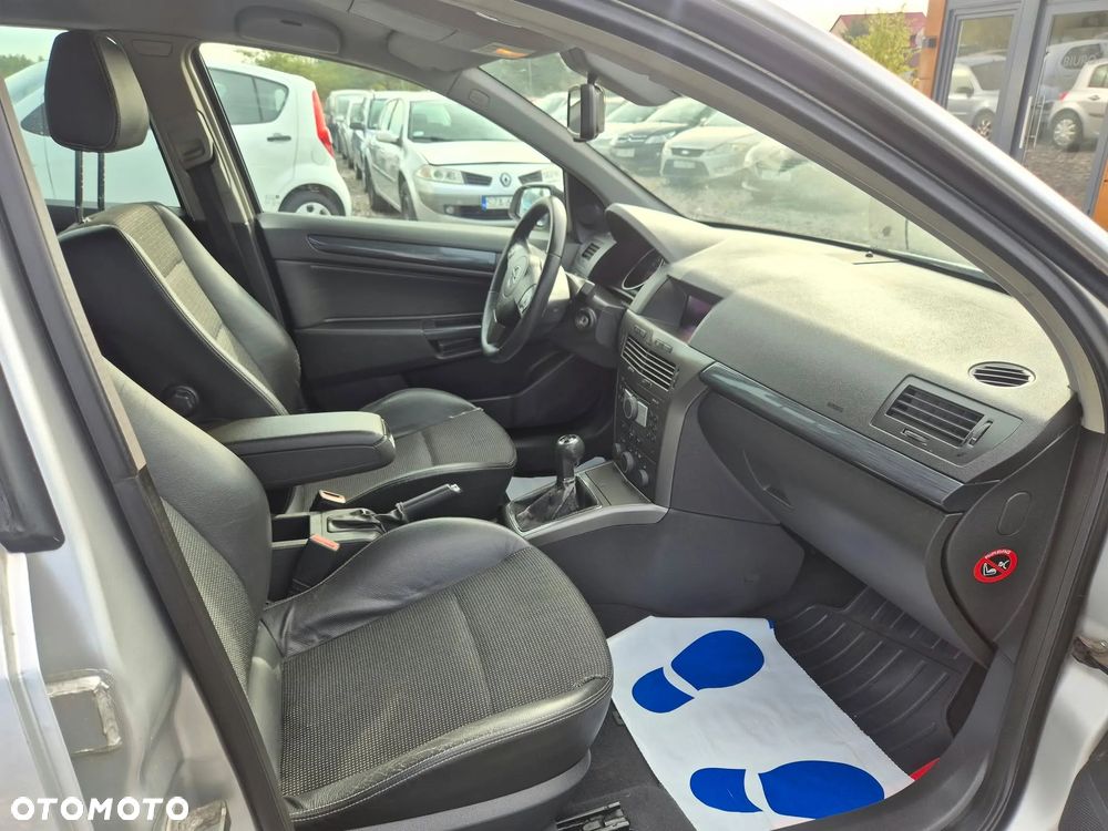 Opel Astra 1.8 Cosmo - 18