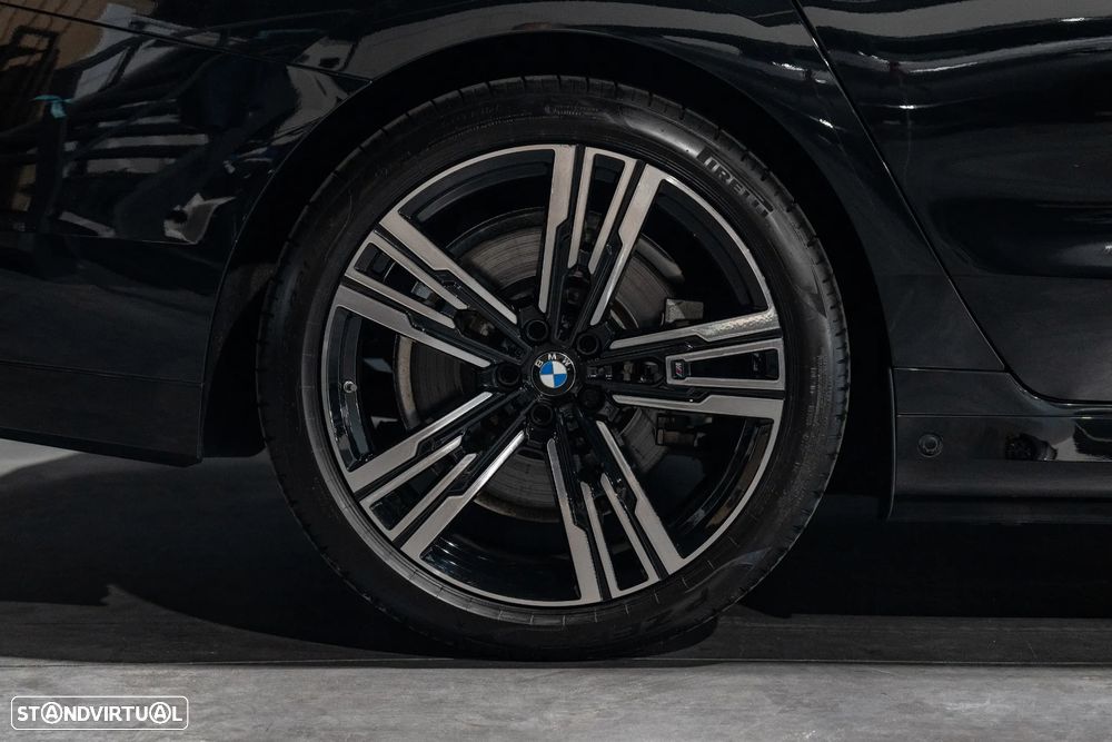 BMW 750 e xDrive - 49