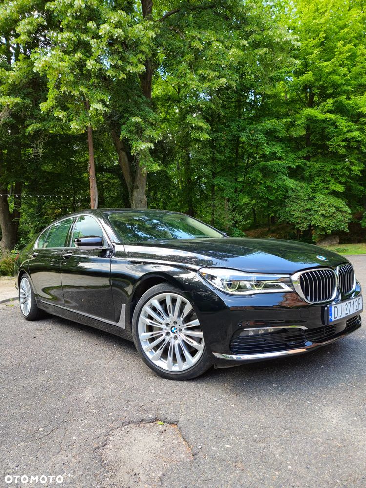 BMW Seria 7 750Li Edition Exclusive - 3