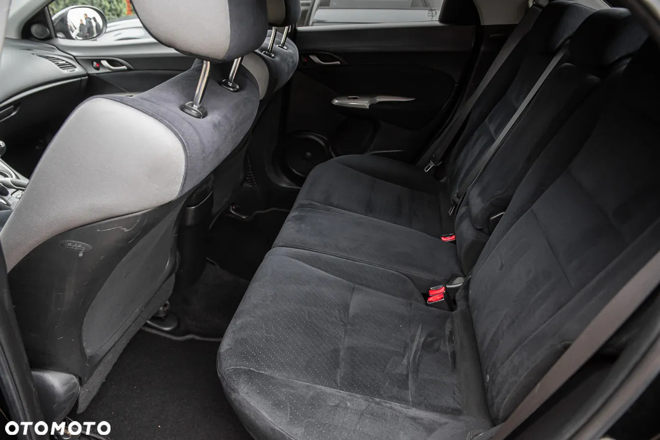 Honda Civic 1.8 Comfort - 23
