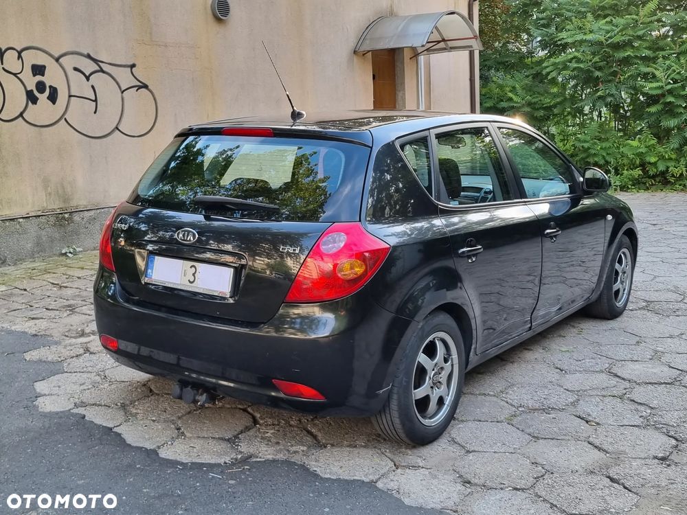 Kia Ceed 1.6 Crdi Comfort + - 4