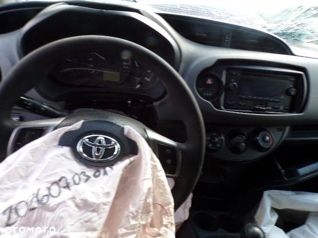 Części - Toyota Yaris III 1.0 VVT-i 72 KM 5D LIFT 20R - 6