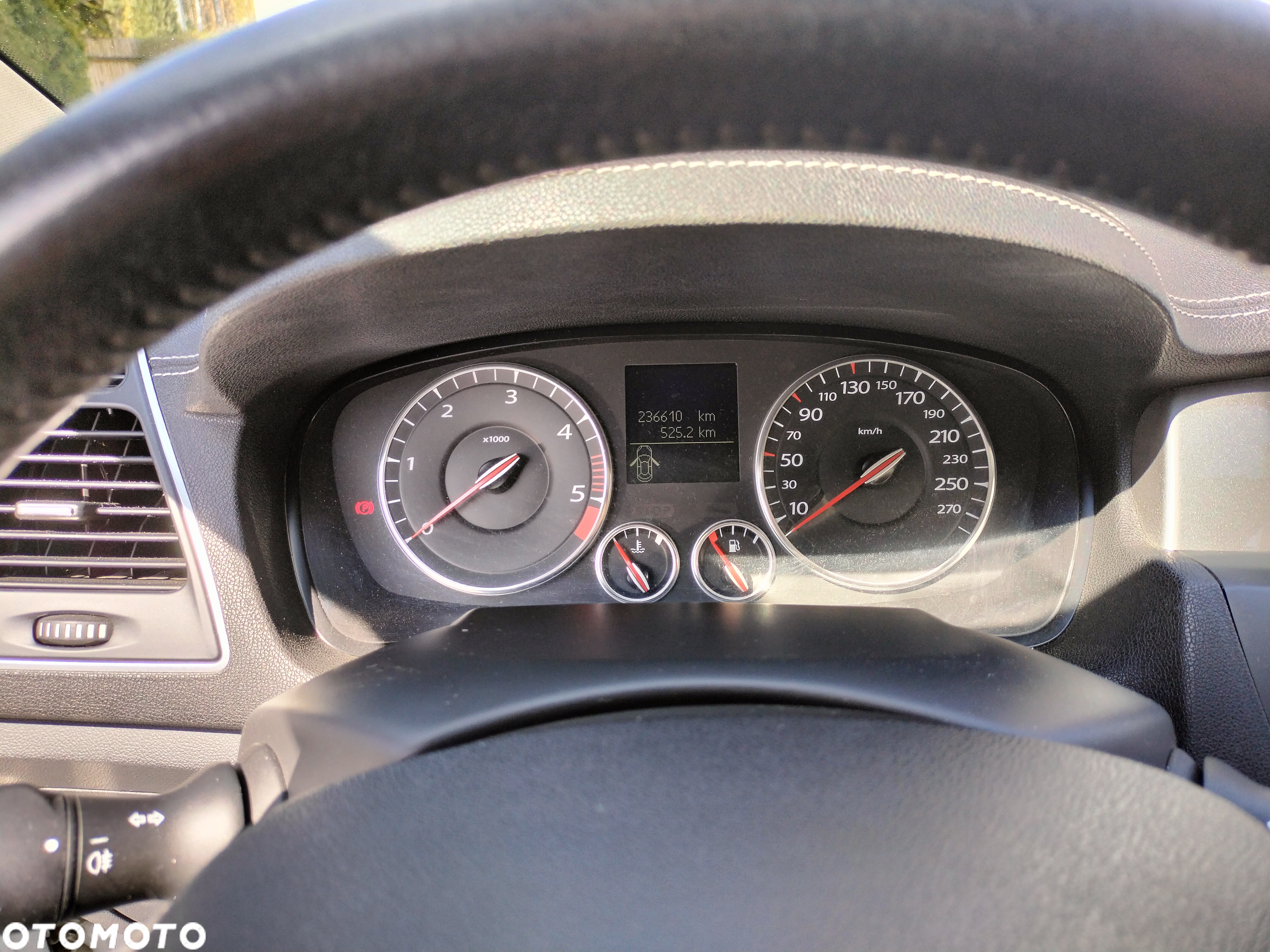 Renault Laguna Coupe 2.0 dCi FAP Dynamique - 8