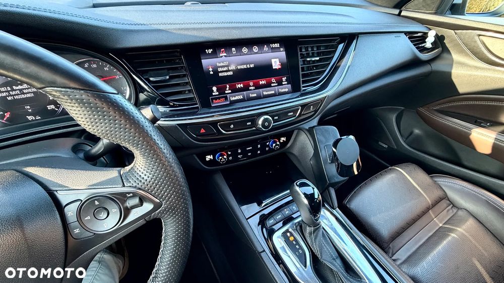 Opel Insignia 2.0 T 4x4 Innovation S&S - 9