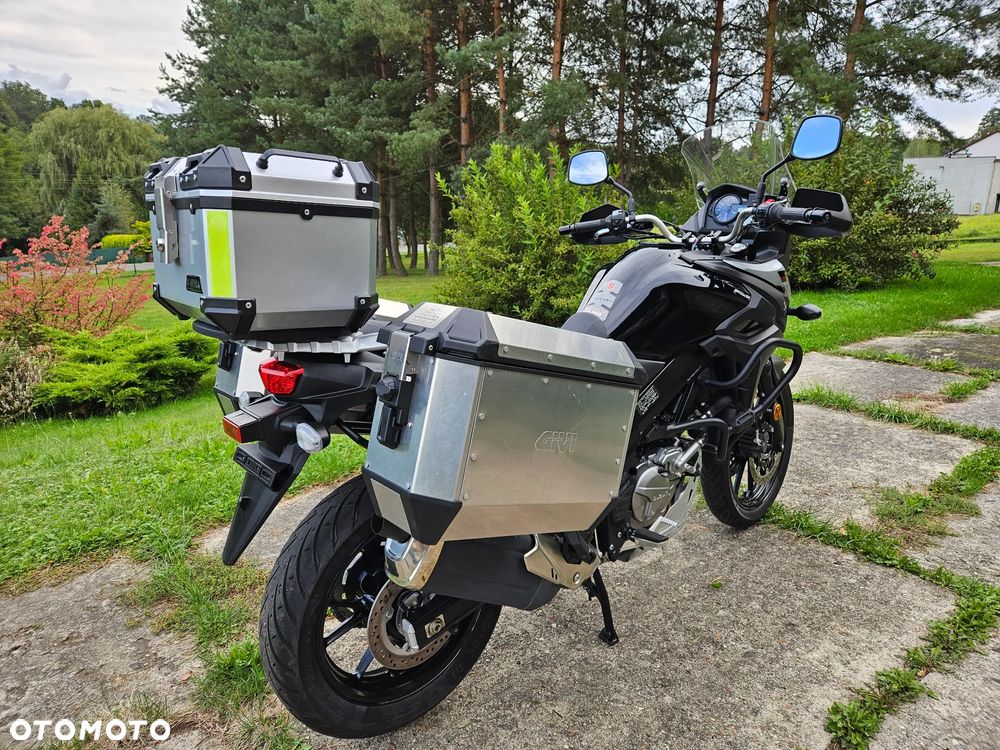 Suzuki DL - 2