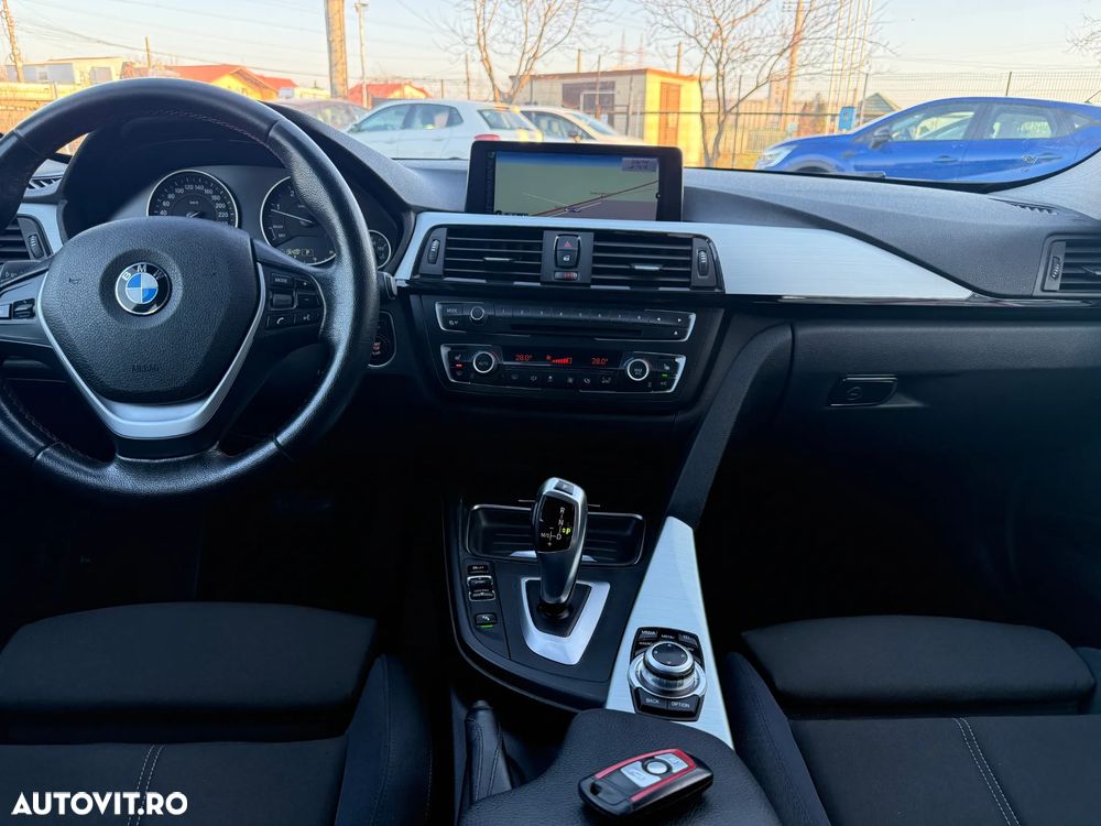 BMW Seria 3 320d Touring Aut. Blue Performance Sport Line - 8