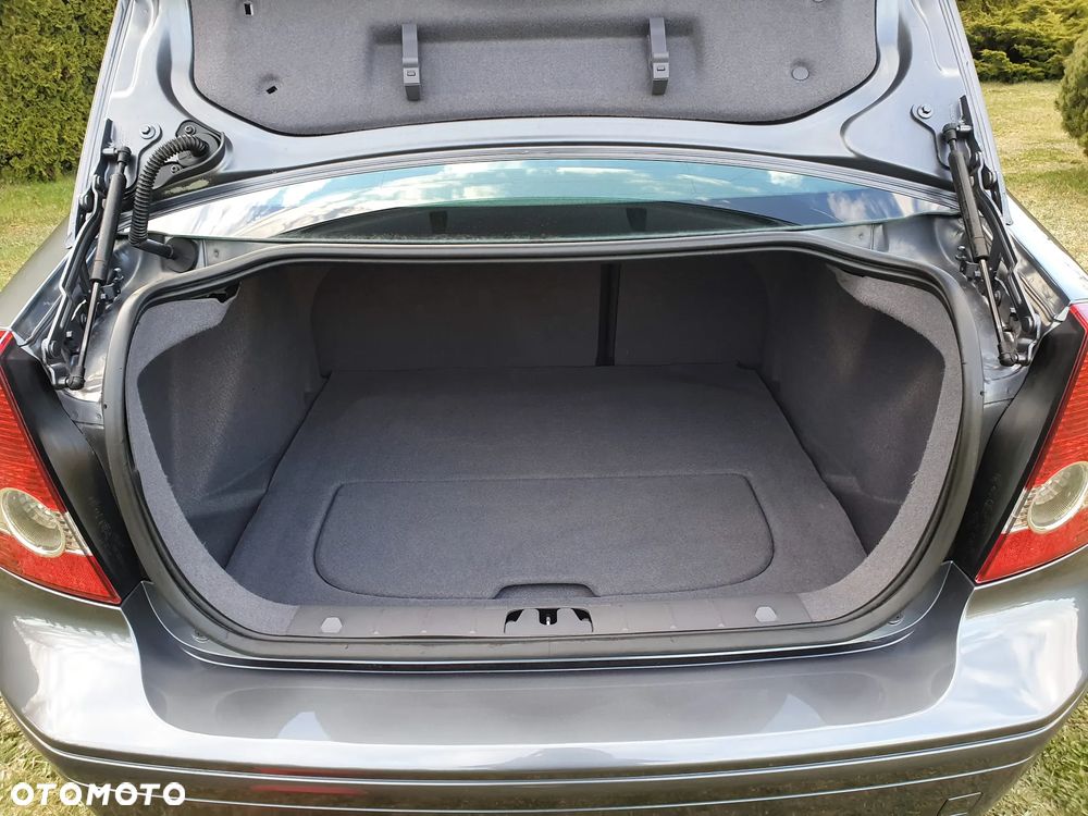 Volvo S40 1.8 Momentum - 22